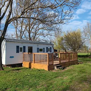 Hébergement de vacances Mobilhome Cosy Au Calme De La Campagne, Lombez