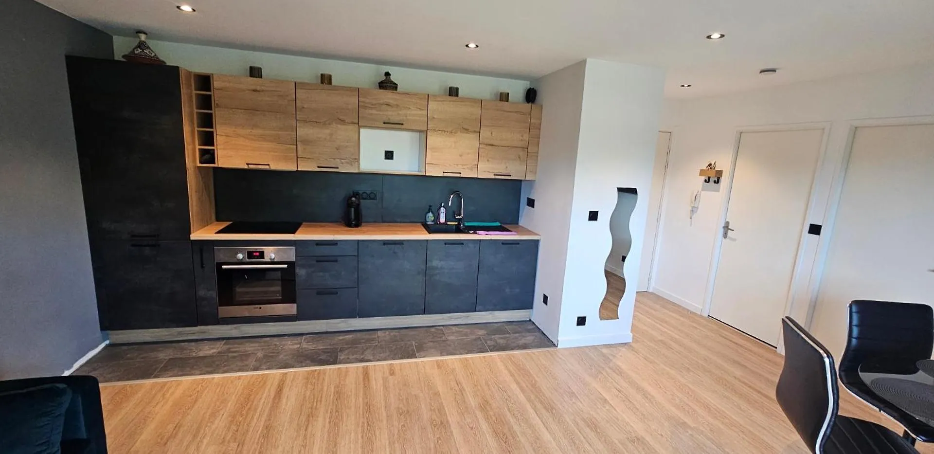 Charmant Appartement Tout Equipe contacts